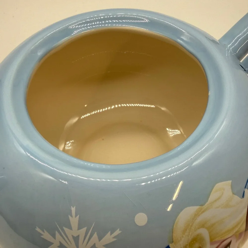 Disney Frozen Elsa Anna Ceramic Teapot Blue Snowflake Lid Movie Collectible